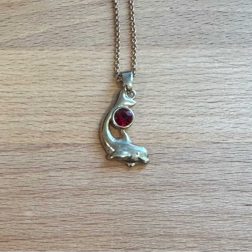 SeaWorld Dolphin Pendant Necklace January Red Garnet-like Birthstone 18" Chain
